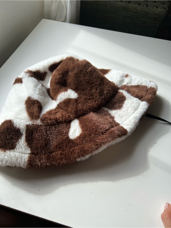 Accessories - Faux Fur Cow Print Bucket Hat - Brown & White